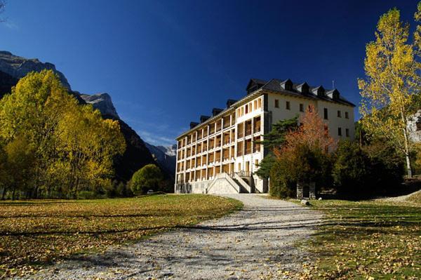 Albergue La Casa de Pineta Bielsa Exterior foto
