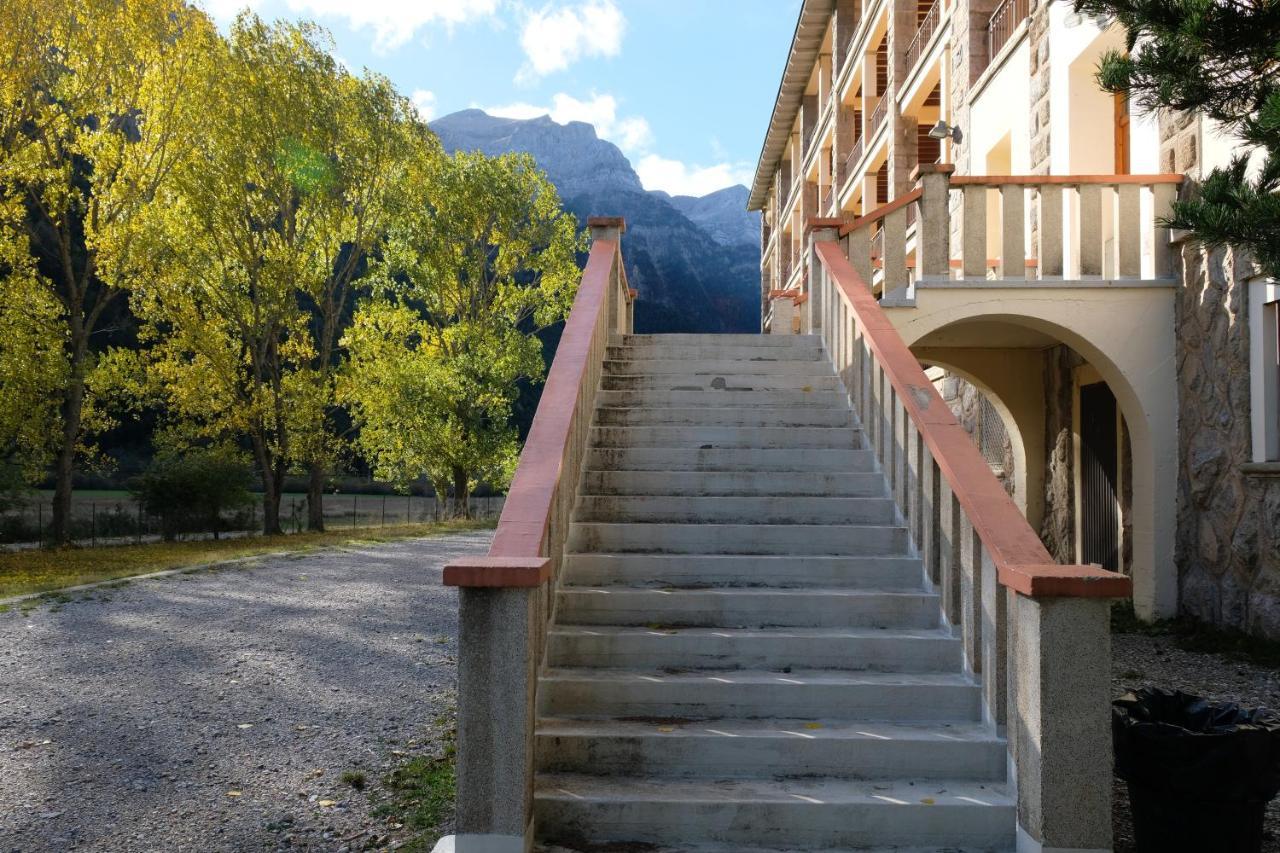 Albergue La Casa de Pineta Bielsa Exterior foto